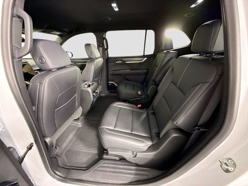 Used 2024 GMC Acadia Elevation w/ Luxury Package image 21