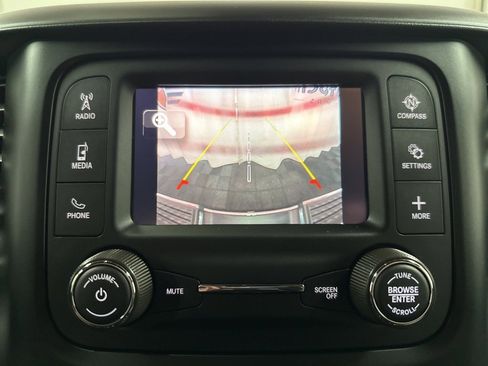 Used 2024 RAM 2500 Tradesman w/ Chrome Appearance Group image 26