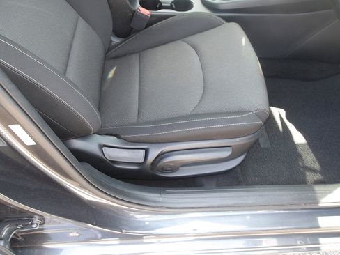 Used 2023 Kia Forte LX FWD image 9