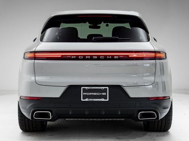 Certified 2026 Porsche Cayenne AWD/4WD image 35
