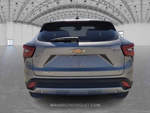 Used 2025 Chevrolet Trax LT w/ Driver Confidence Package FWD image 6