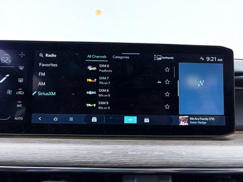 Certified 2024 Kia EV9 Land w/ Towing Package AWD/4WD image 29