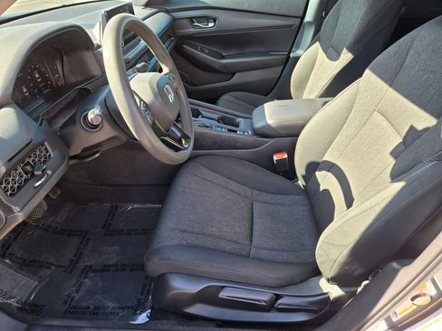Used 2023 Honda Accord LX image 10