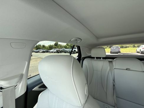 Certified 2025 Buick Envision Avenir AWD/4WD image 10