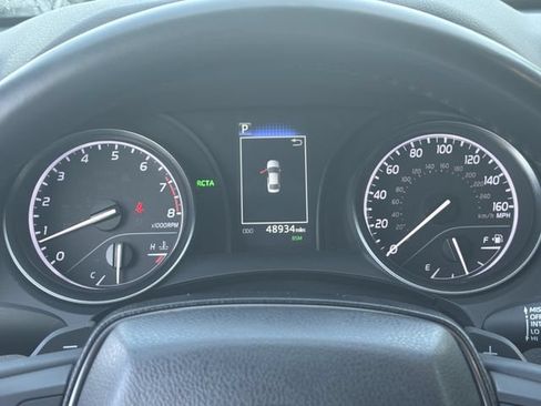 Used 2023 Toyota Camry SE w/ Convenience Package FWD image 28