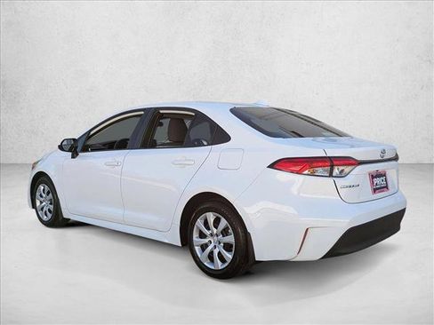 Certified 2025 Toyota Corolla LE image 8