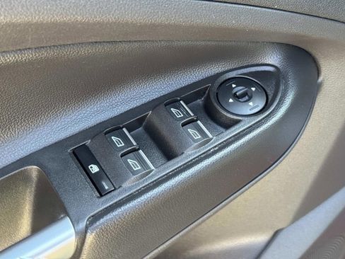 Used 2017 Ford Escape SE w/ Equipment Group 201A image 23