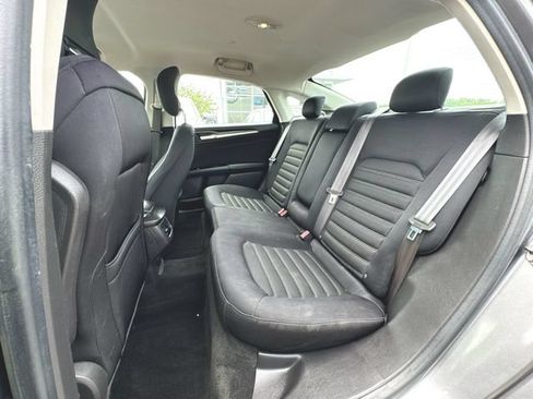 Used 2013 Ford Fusion SE FWD image 22