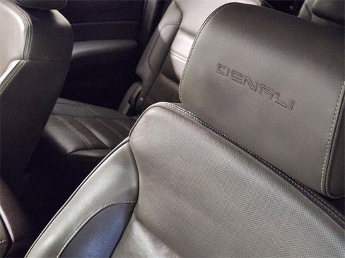 Used 2018 GMC Yukon XL Denali w/ Denali Ultimate Package image 15