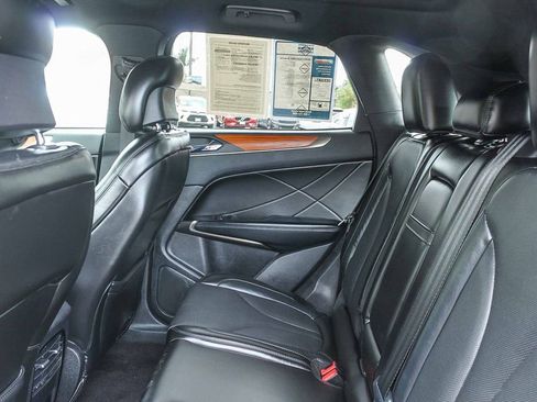 Used 2019 Lincoln MKC Reserve w/ MKC Technology Package FWD image 23