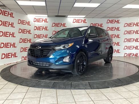 Used 2020 Chevrolet Equinox LT w/ Sport Edition FWD image 3