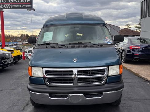 Used 2003 Dodge B1500 image 3