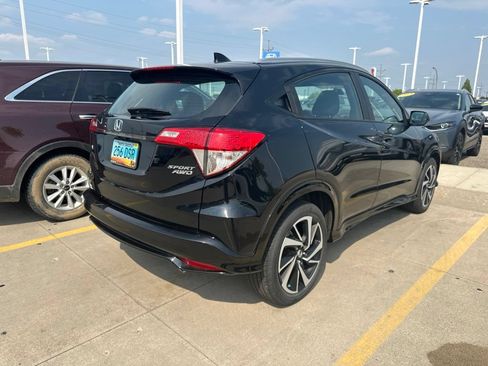 Used 2020 Honda HR-V Sport image 3