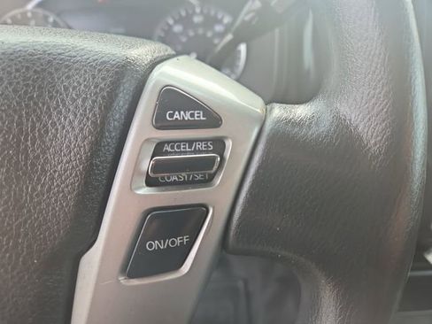 Used 2022 Nissan Titan S w/ S Utility Package image 21