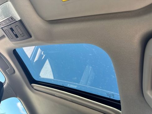 New 2025 Nissan Sentra SR w/ SR Premium Package image 14