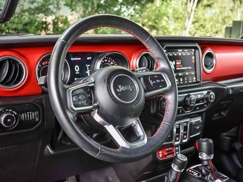 Used 2022 Jeep Wrangler Rubicon image 14