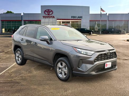 Used 2025 Toyota RAV4 XLE AWD/4WD image 7
