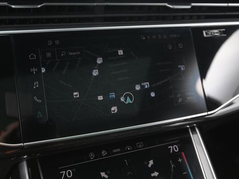 Used 2021 Audi Q7 3.0T Premium image 21