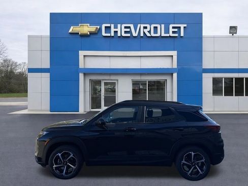 Used 2023 Chevrolet TrailBlazer RS w/ Sun and Liftgate Package AWD/4WD image 10