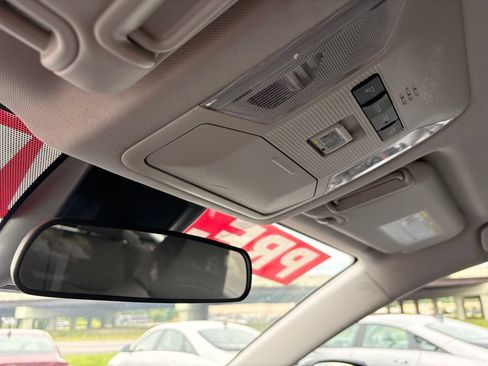 Used 2024 Toyota RAV4 XLE FWD image 21