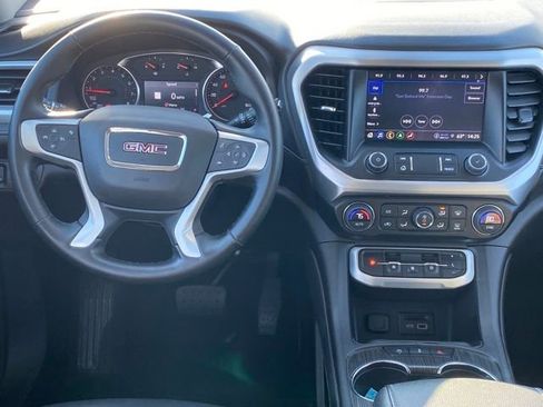 Certified 2023 GMC Acadia SLT image 7