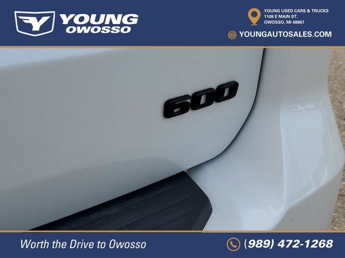 Used 2024 Cadillac Escalade Sport w/ LPO, ONYX Package AWD/4WD image 37