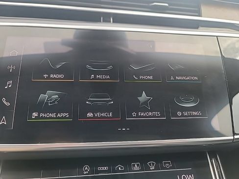 Used 2022 Audi A8 L 3.0T w/ Luxury Package AWD/4WD image 23