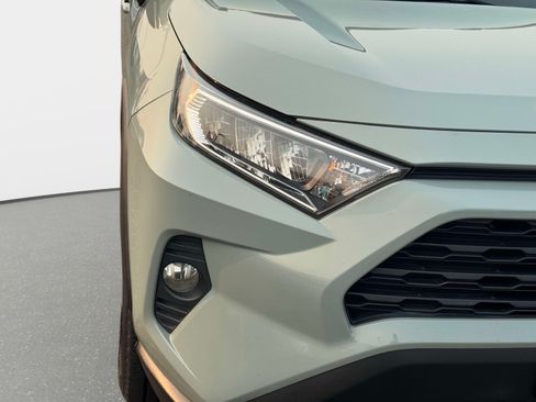 Used 2019 Toyota RAV4 XLE w/ Convenience Package AWD/4WD image 7