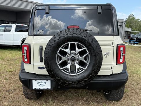 Certified 2025 Ford Bronco Badlands AWD/4WD image 5