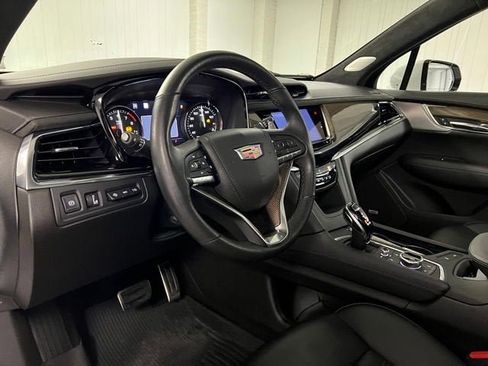 Certified 2023 Cadillac XT6 Sport w/ Platinum Package AWD/4WD image 14