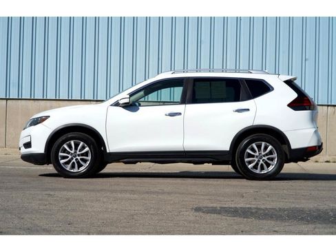 Used 2020 Nissan Rogue SV AWD/4WD image 8