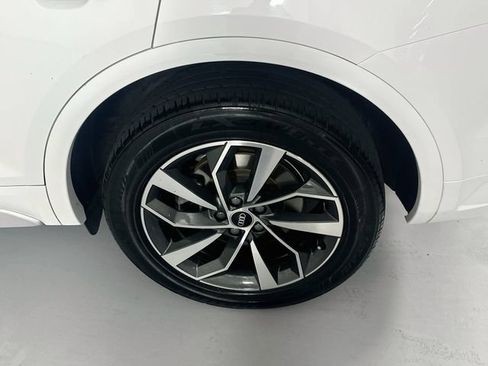 Used 2024 Audi Q5 2.0T Premium Plus AWD/4WD image 30