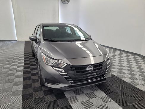 Used 2024 Nissan Versa SV FWD image 14
