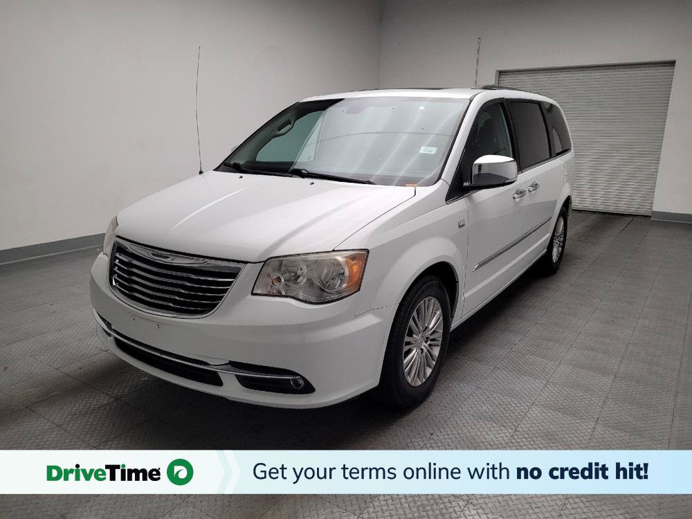 Used 2014 Chrysler Town & Country Touring-L FWD image 1