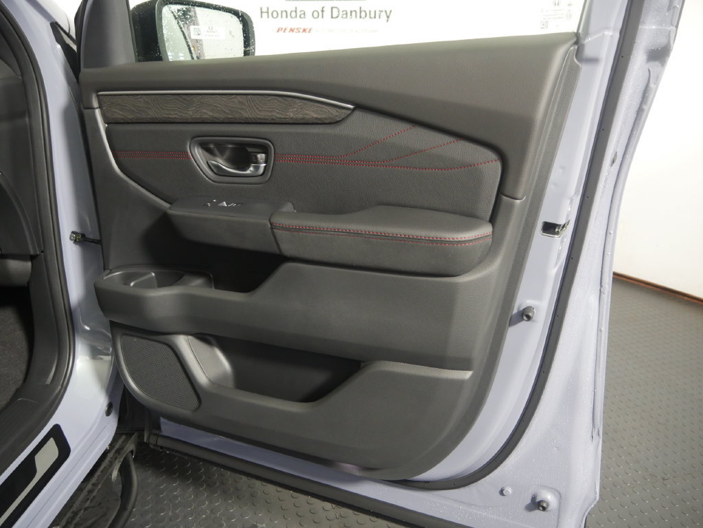 New 2026 Honda Pilot Black Edition image 5