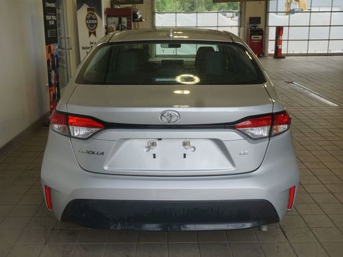 Used 2024 Toyota Corolla LE FWD image 13