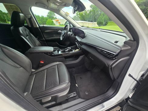 Used 2024 Buick Envision Preferred AWD/4WD image 20
