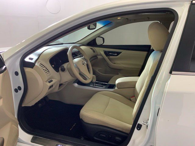 Used 2015 Nissan Altima 2.5 SV w/ Convenience Package FWD image 14