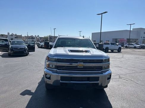 Used 2018 Chevrolet Silverado 2500 LT w/ LT Fleet Convenience Package image 3