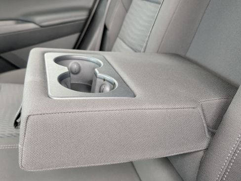 Used 2025 Chevrolet Equinox LT w/ Safety and Technology Package FWD image 14