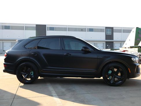 Used 2021 Bentley Bentayga image 15