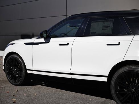 New 2026 Land Rover Range Rover Velar Dynamic SE image 8