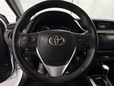 Certified 2017 Toyota Corolla SE w/ SE Premium Package FWD image 16