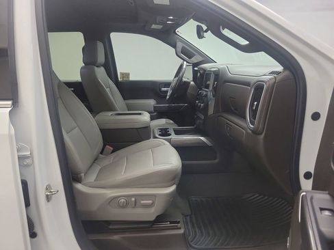 Used 2019 Chevrolet Silverado 1500 LTZ w/ LTZ Premium Package image 24