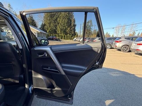 Used 2017 Toyota RAV4 Limited w/ Advanced Technology Package image 20