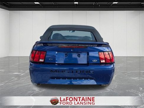 Used 2004 Ford Mustang V6 image 4