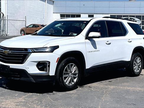 Used 2023 Chevrolet Traverse LT AWD/4WD image 7
