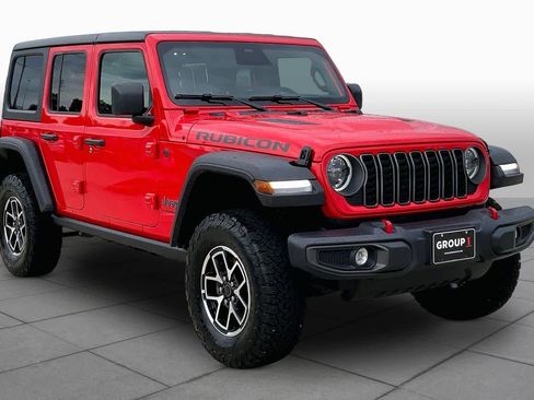 Used 2026 Jeep Wrangler Unlimited Rubicon AWD/4WD image 3