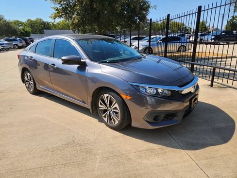 Used 2017 Honda Civic EX-T image 1