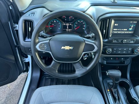 Used 2018 Chevrolet Colorado W/T w/ WT Convenience Package image 14